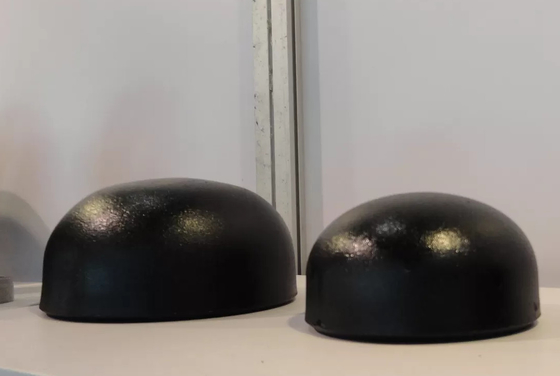 ニスは継ぎ目が無いHdgの炭素鋼の管の帽子の黒1/2」- 72inchを塗った