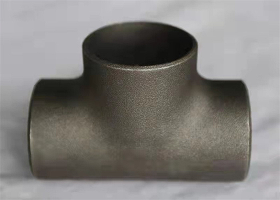 50mmの管のティーに砂を吹き付けるEN10253-2炭素鋼のティーのバット溶接