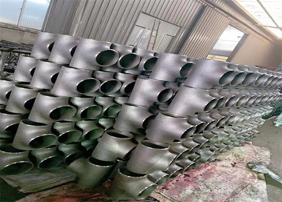Asme B16.9 Sch40の炭素鋼のまっすぐなティーのAstm A 234 Wpbのバット溶接
